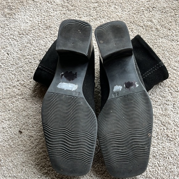 La CANADIENNE Booties - Picture 4 of 5